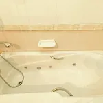 Ros - Charming 3 Bedroom Maisonette