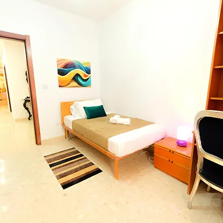 Ros - Charming 3 Bedroom Maisonette * Balzan