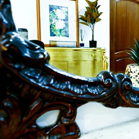 Ros - Charming 3 Bedroom Maisonette