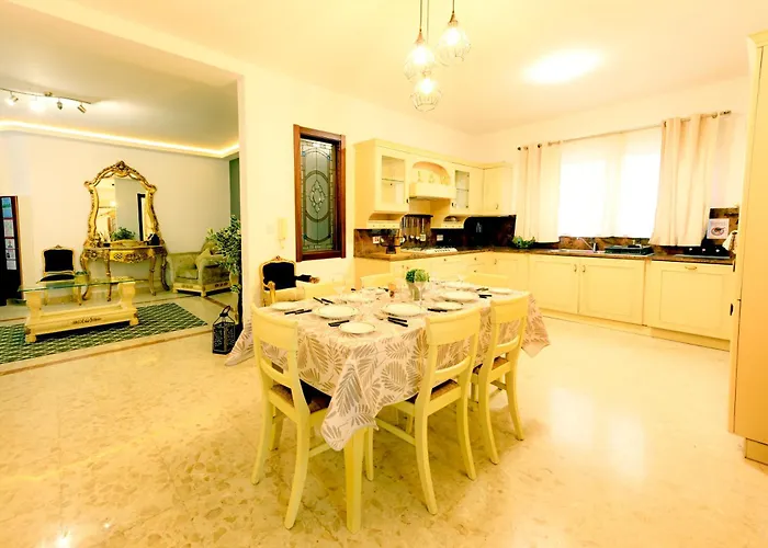 Ros - Charming 3 Bedroom Maisonette * Balzan